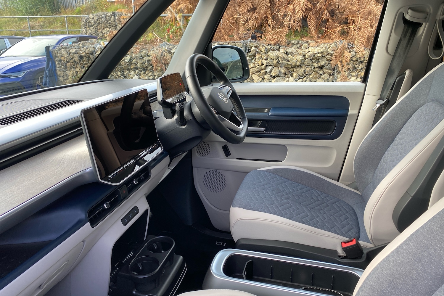 Used Volkswagen ID.Buzz 2024 for sale - 76677559: Photo 2