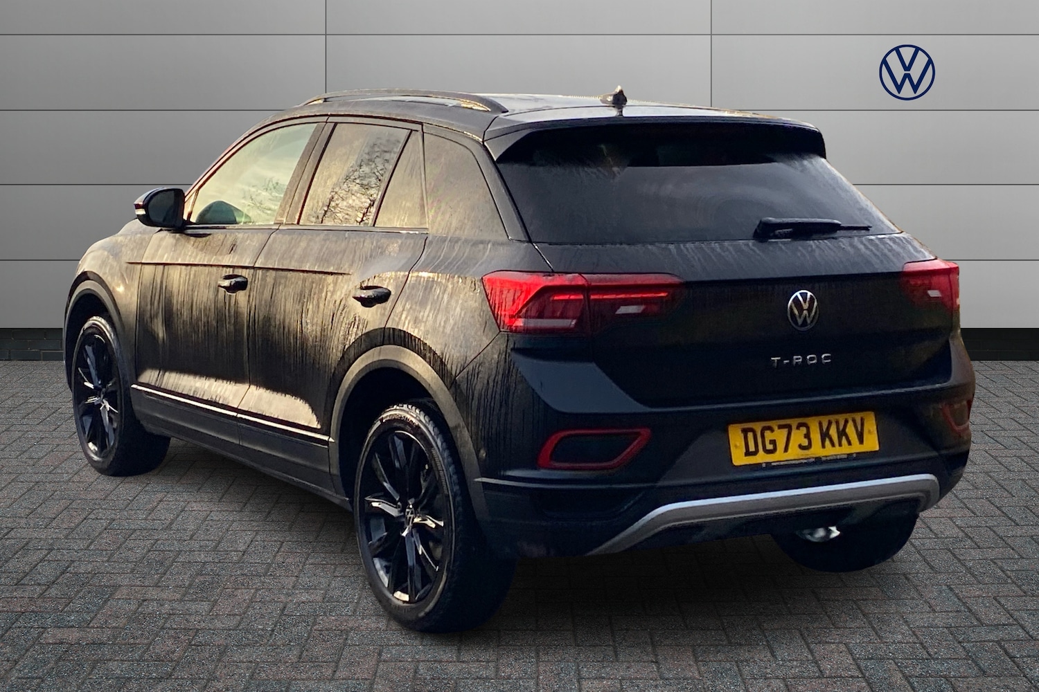 Used Volkswagen T-Roc 2023 for sale - 77092215: Photo 3