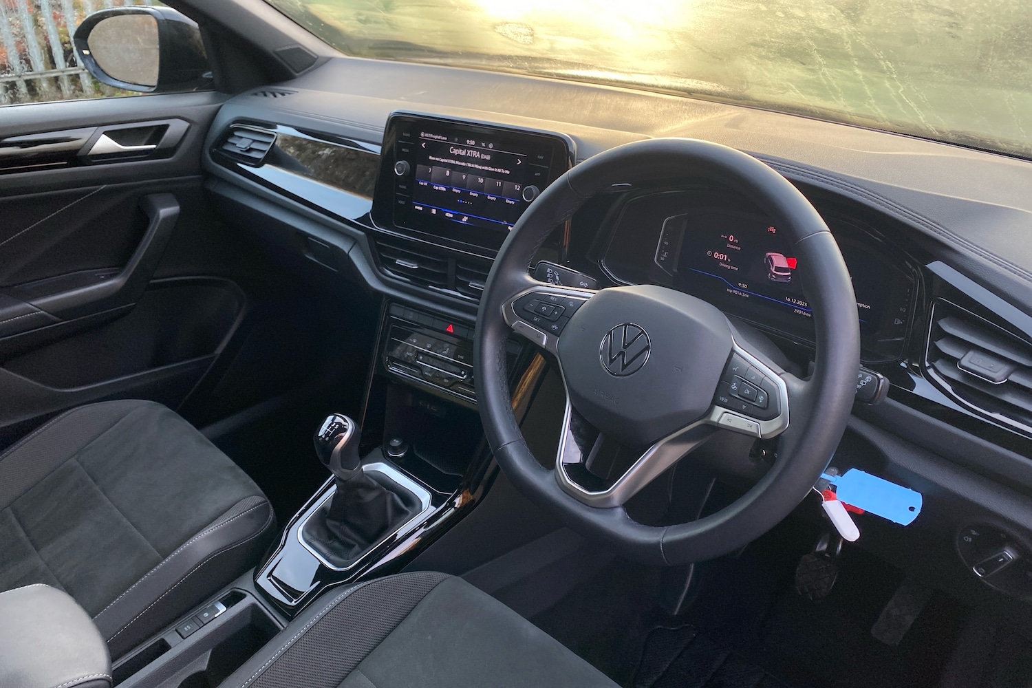 Used Volkswagen T-Roc 2023 for sale - 77092215: Photo 6