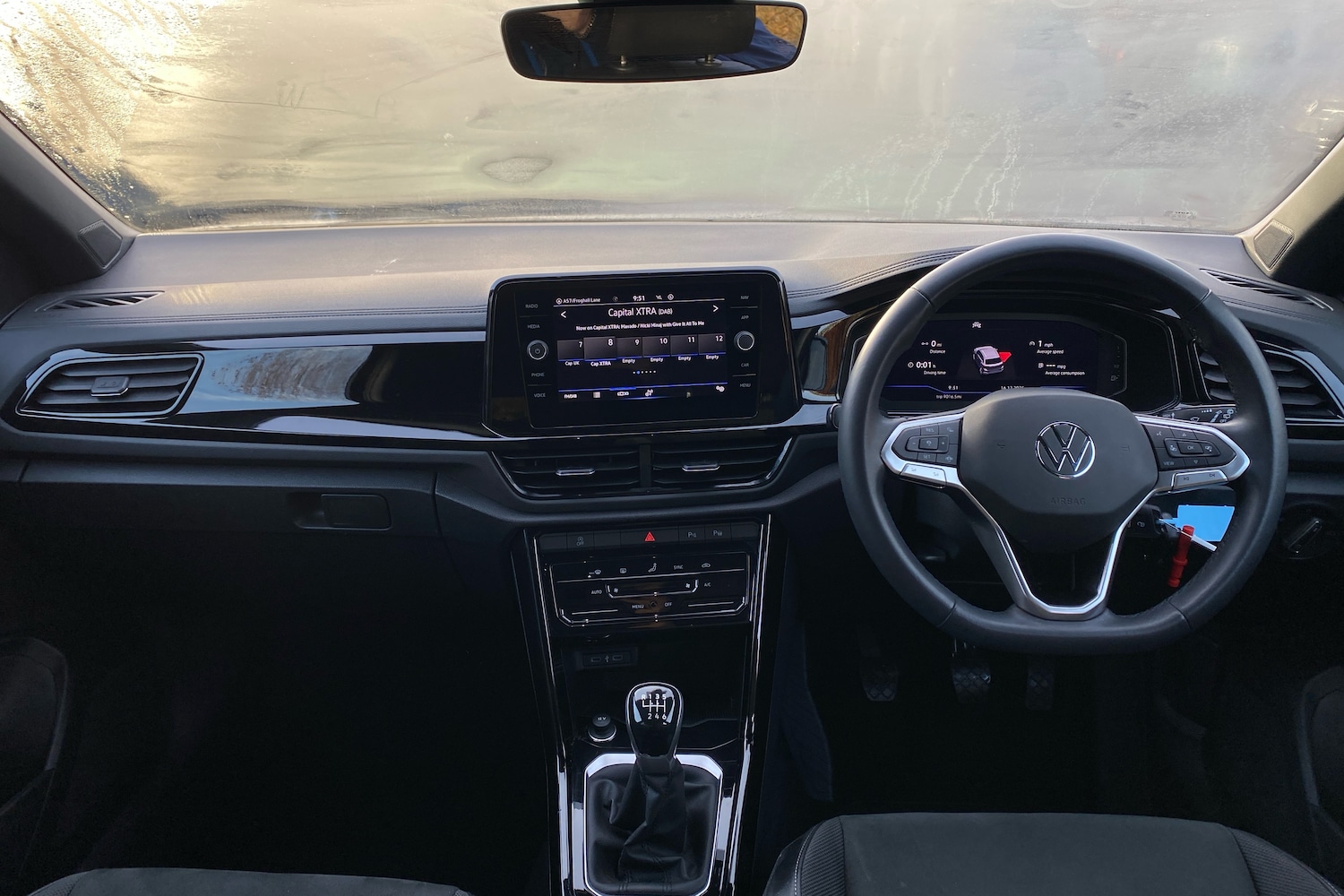 Used Volkswagen T-Roc 2023 for sale - 77092215: Photo 8