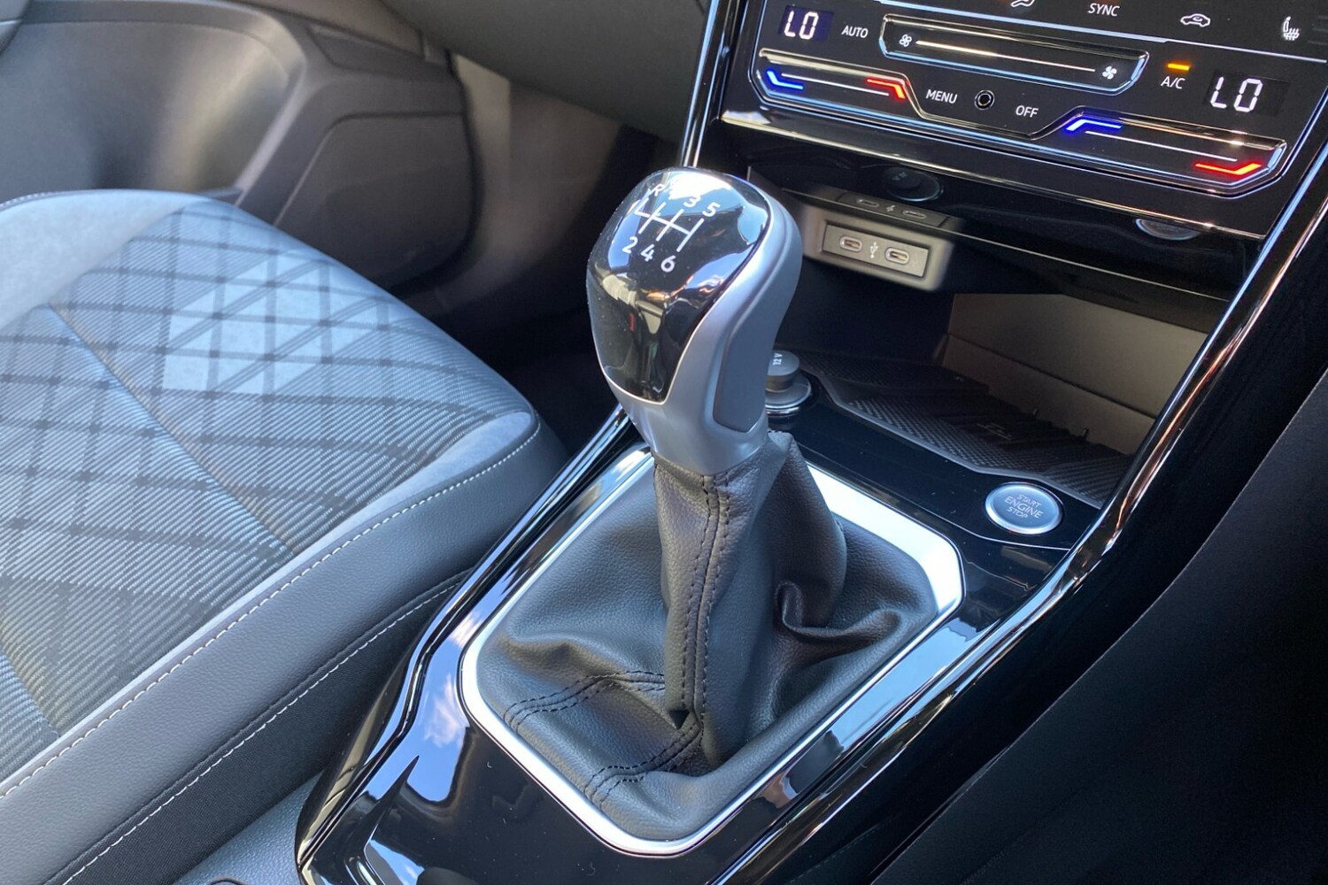 Used Volkswagen T-Roc 2025 for sale - 77588149: Photo 10