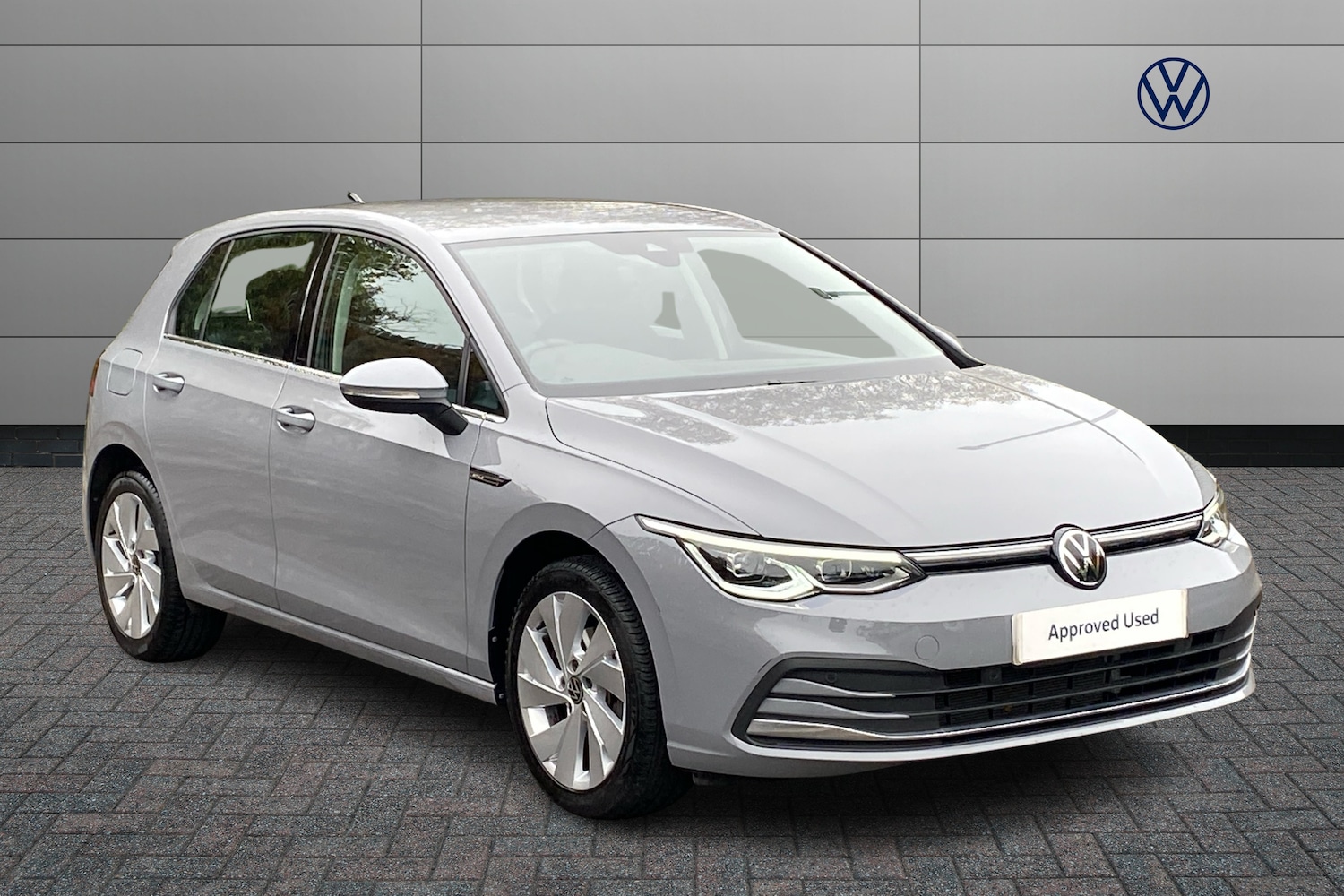 Used Volkswagen Golf 2023 for sale - 76675841: Photo 1