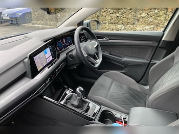 Used Volkswagen Golf 2023 for sale - 76675841: Photo