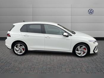 Used Volkswagen Golf 2024 for sale - 77804296: Photo