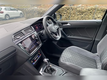 Used Volkswagen Tiguan 2023 for sale - 77647741: Photo