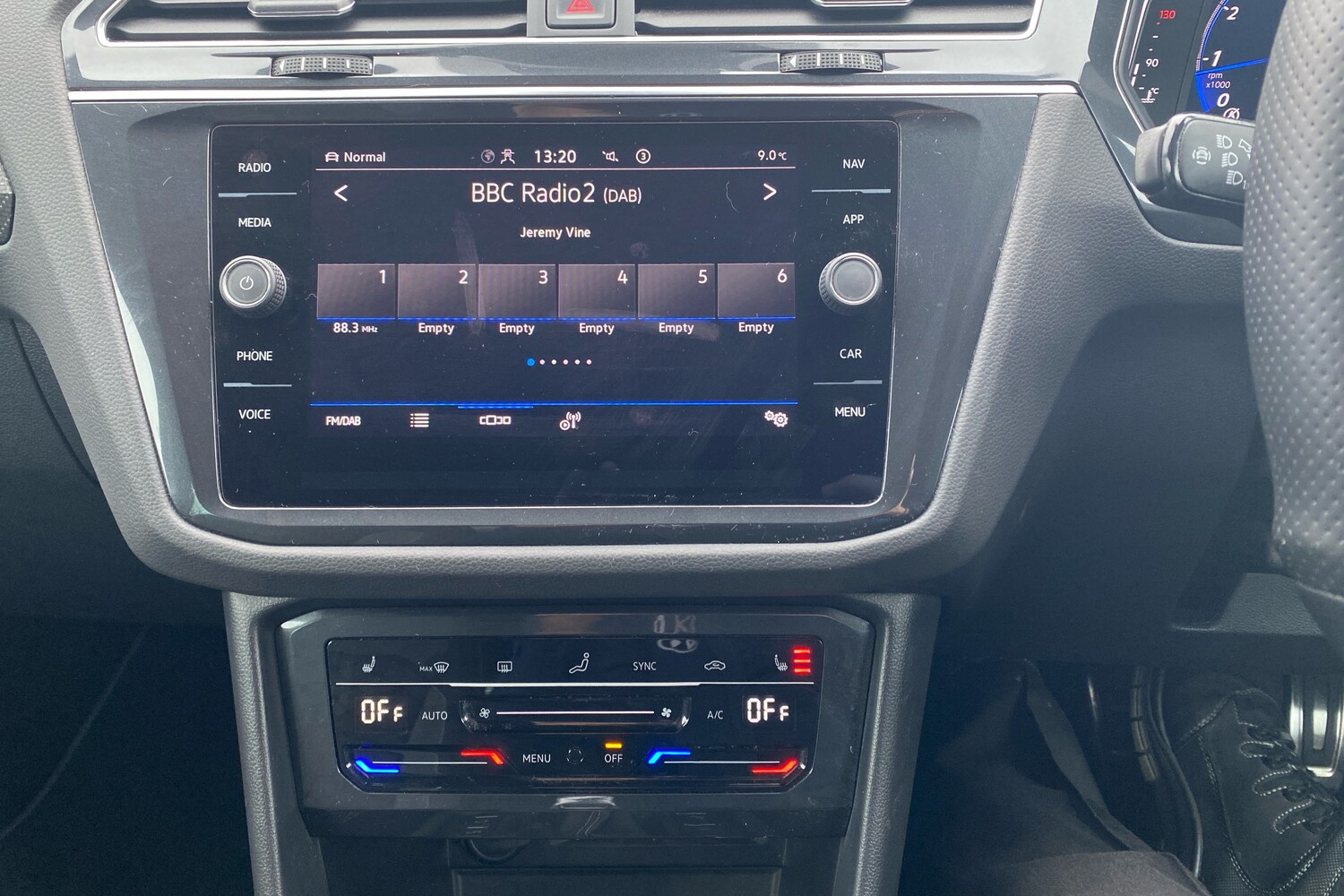 Used Volkswagen Tiguan 2023 for sale - 77647741: Photo 9