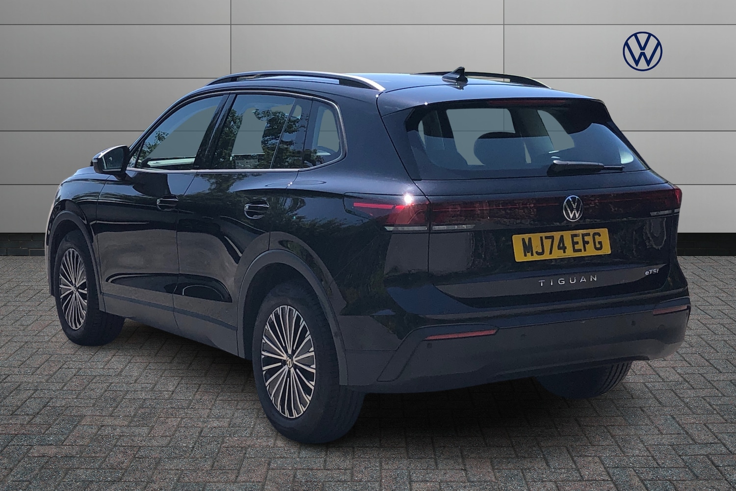 Used Volkswagen Tiguan 2024 for sale - 76677902: Photo 3