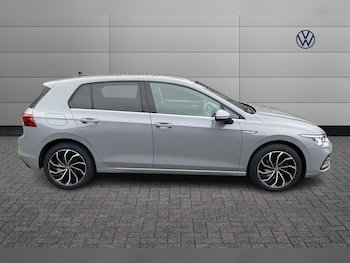 Used Volkswagen Golf 2023 for sale - 77588159: Photo