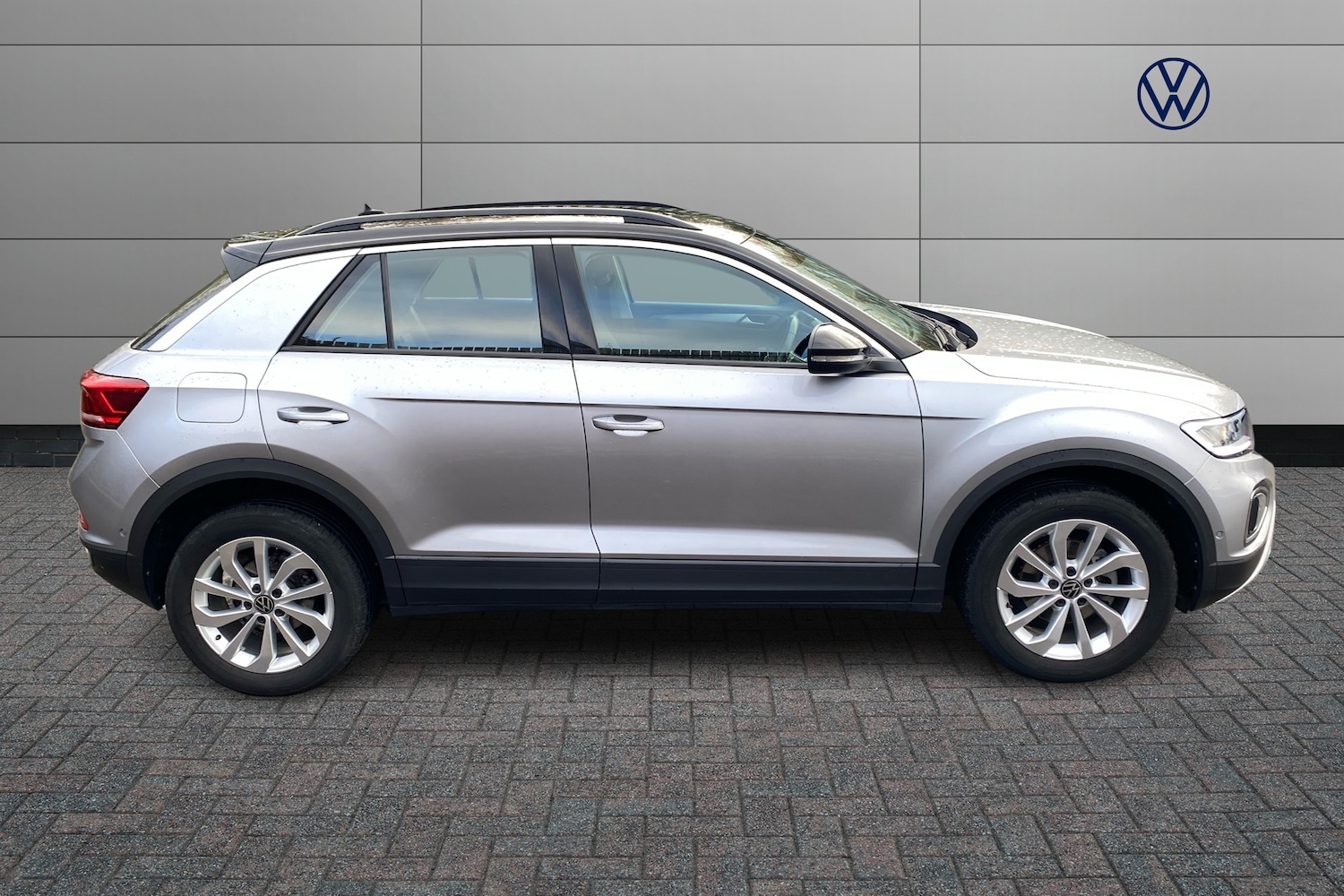 Used Volkswagen T-Roc 2022 for sale - 76674590: Photo 4