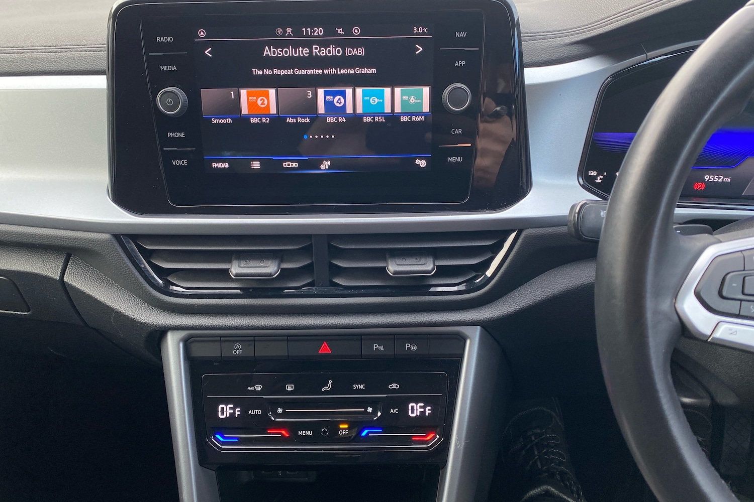 Used Volkswagen T-Roc 2022 for sale - 76674590: Photo 9