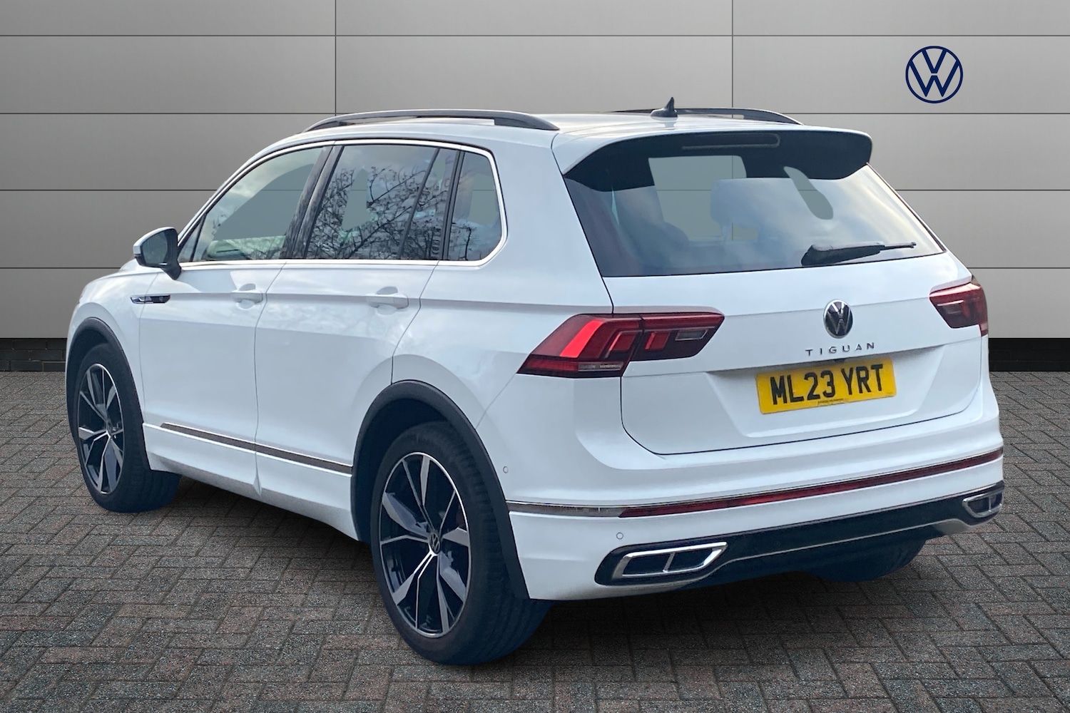 Used Volkswagen Tiguan 2023 for sale - 77673410: Photo 3