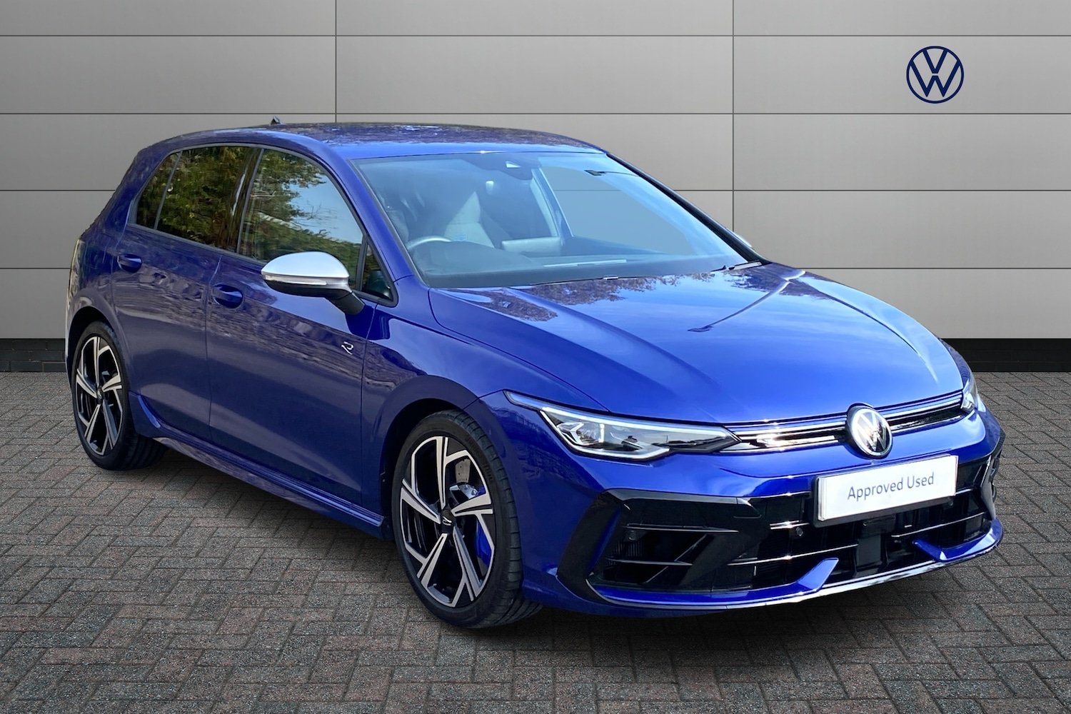 Used Volkswagen Golf 2025 for sale - 76680558: Photo 1