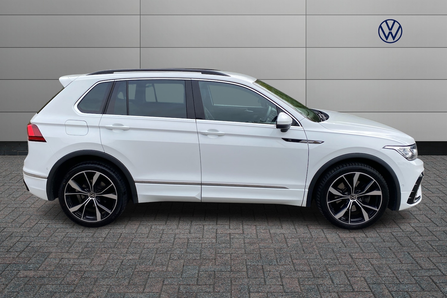 Used Volkswagen Tiguan 2022 for sale - 76675619: Photo 4