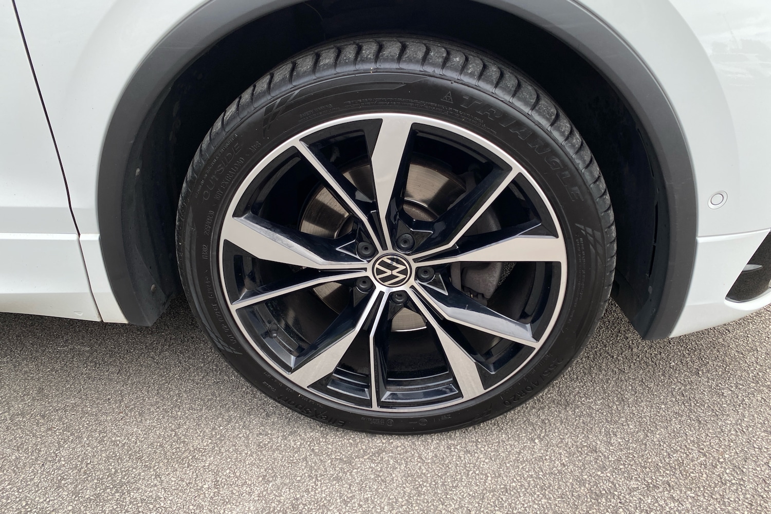 Used Volkswagen Tiguan 2022 for sale - 76675619: Photo 5