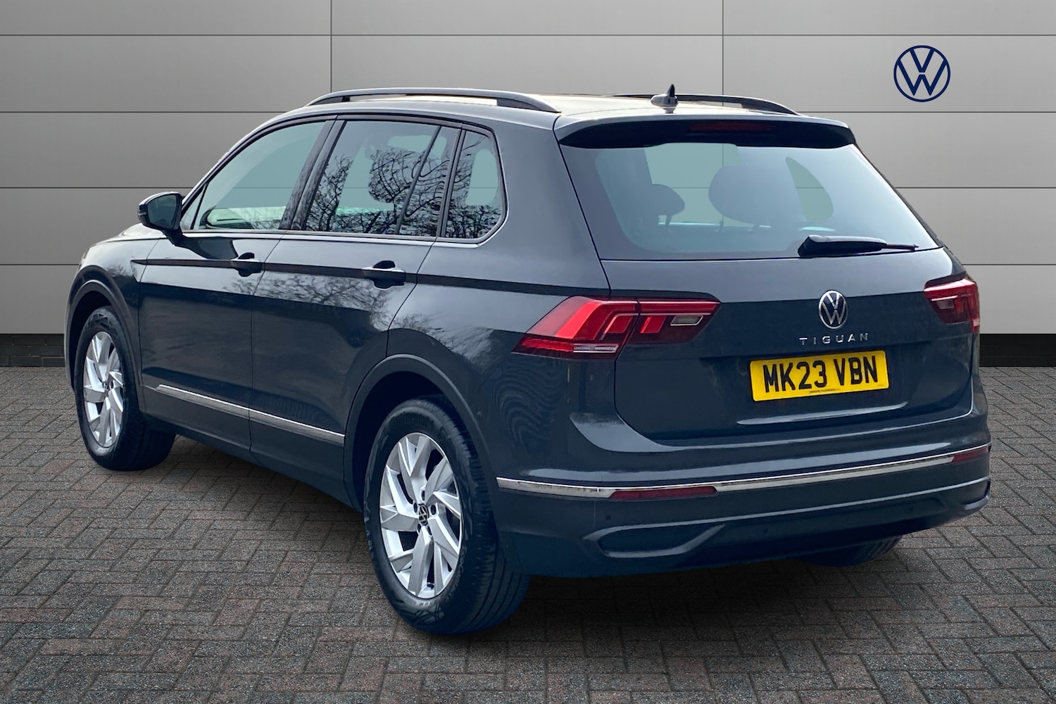 Used Volkswagen Tiguan 2023 for sale - 78027412: Photo 3