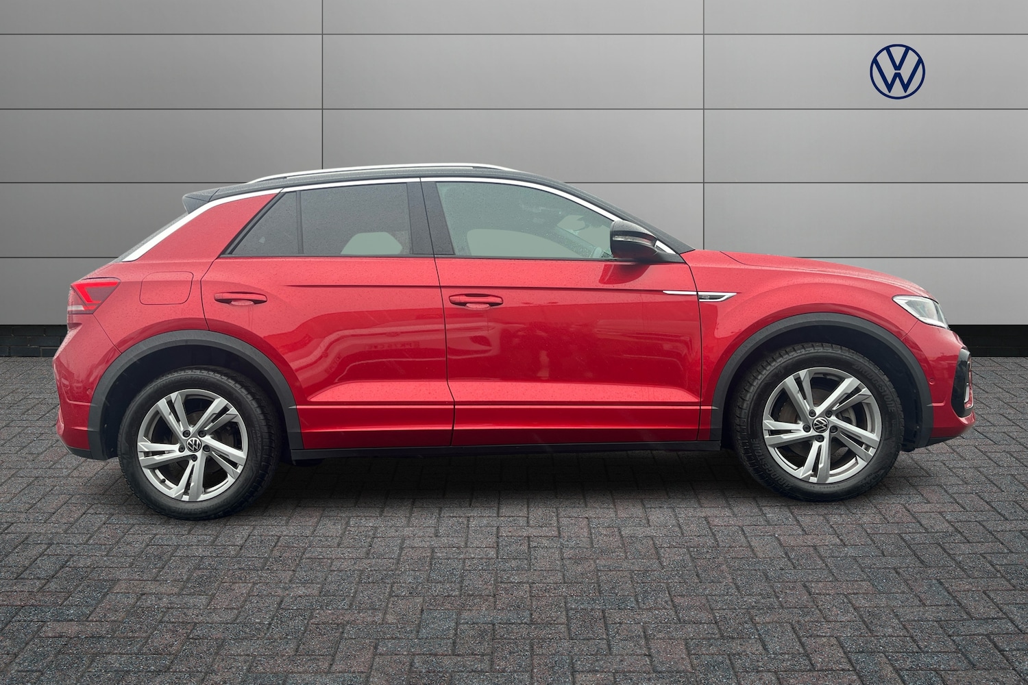 Used Volkswagen T-Roc 2022 for sale - 77770852: Photo 4