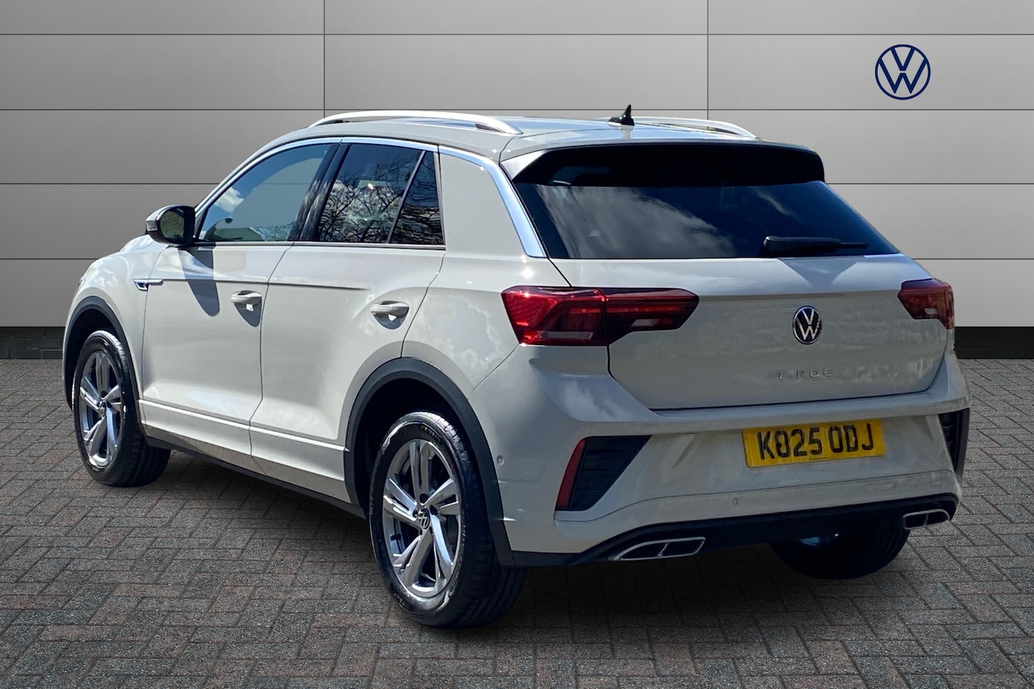 Used Volkswagen T-Roc 2025 for sale - 78141179: Photo 3
