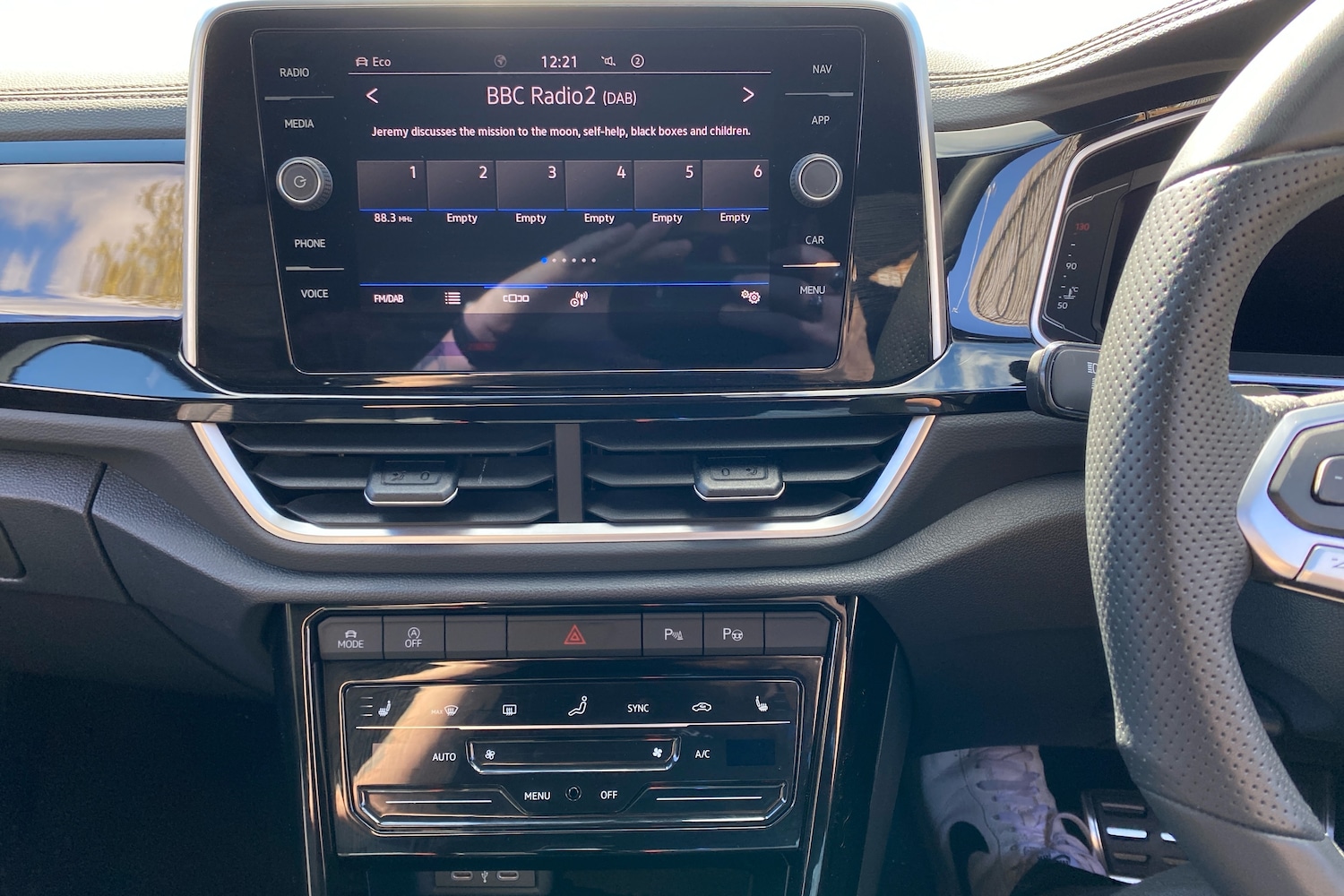 Used Volkswagen T-Roc 2025 for sale - 78141179: Photo 9