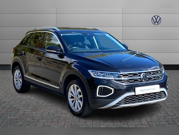 Used Volkswagen T-Roc 2022 for sale - 76272064: Photo