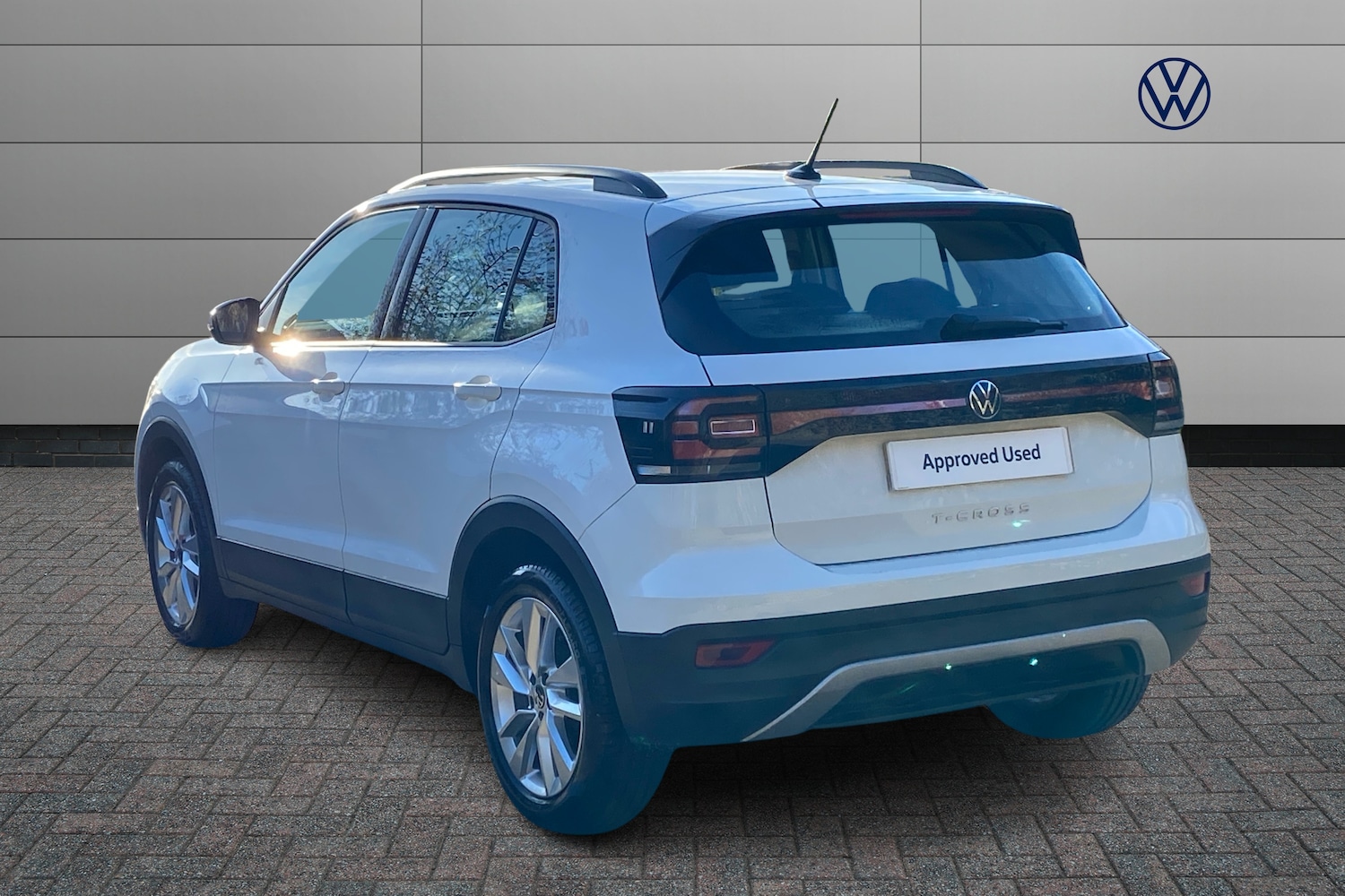 Used Volkswagen T-Cross 2022 for sale - 76674304: Photo 3