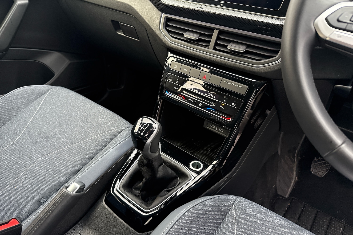 Used Volkswagen T-Cross 2025 for sale - 77698000: Photo 10