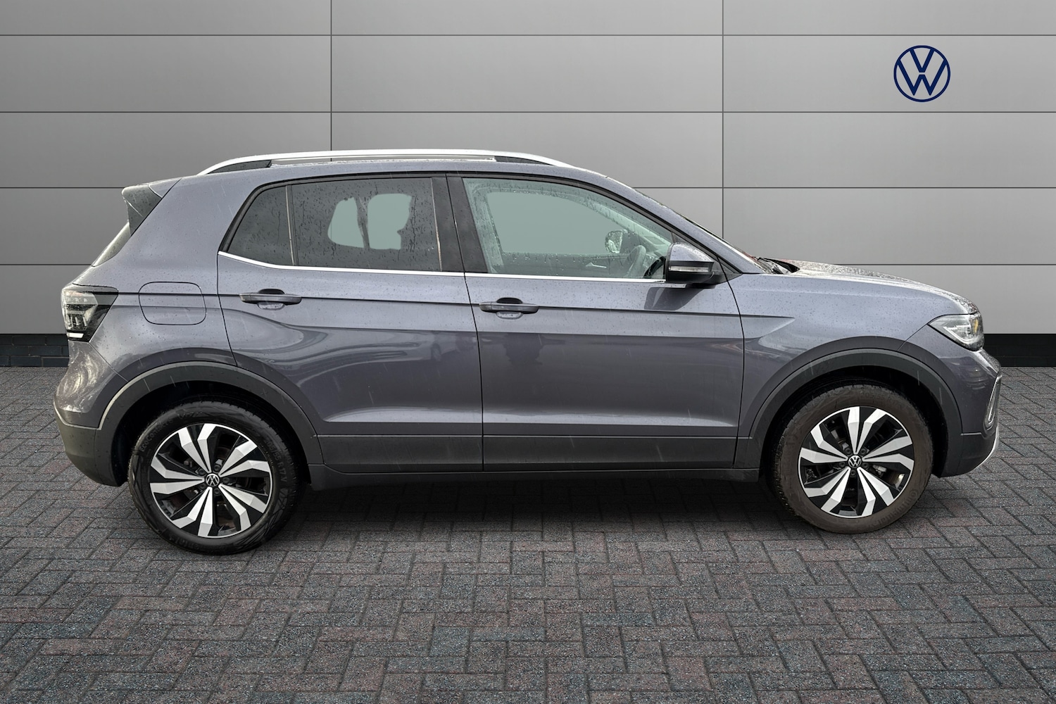 Used Volkswagen T-Cross 2025 for sale - 77698000: Photo 4