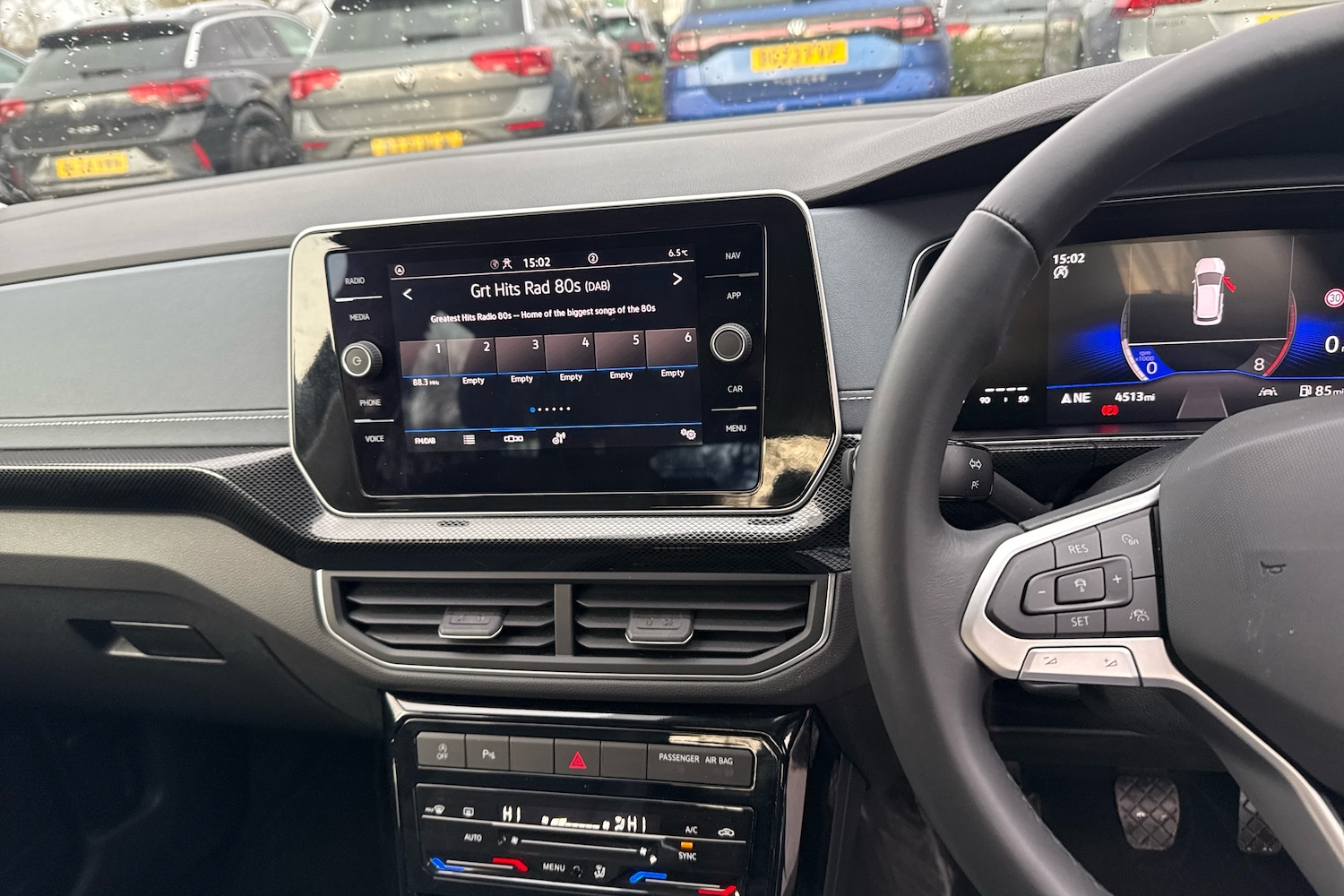 Used Volkswagen T-Cross 2025 for sale - 77698000: Photo 9