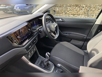 Used Volkswagen Polo 2023 for sale - 76272124: Photo