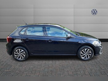 Used Volkswagen Polo 2023 for sale - 76272124: Photo