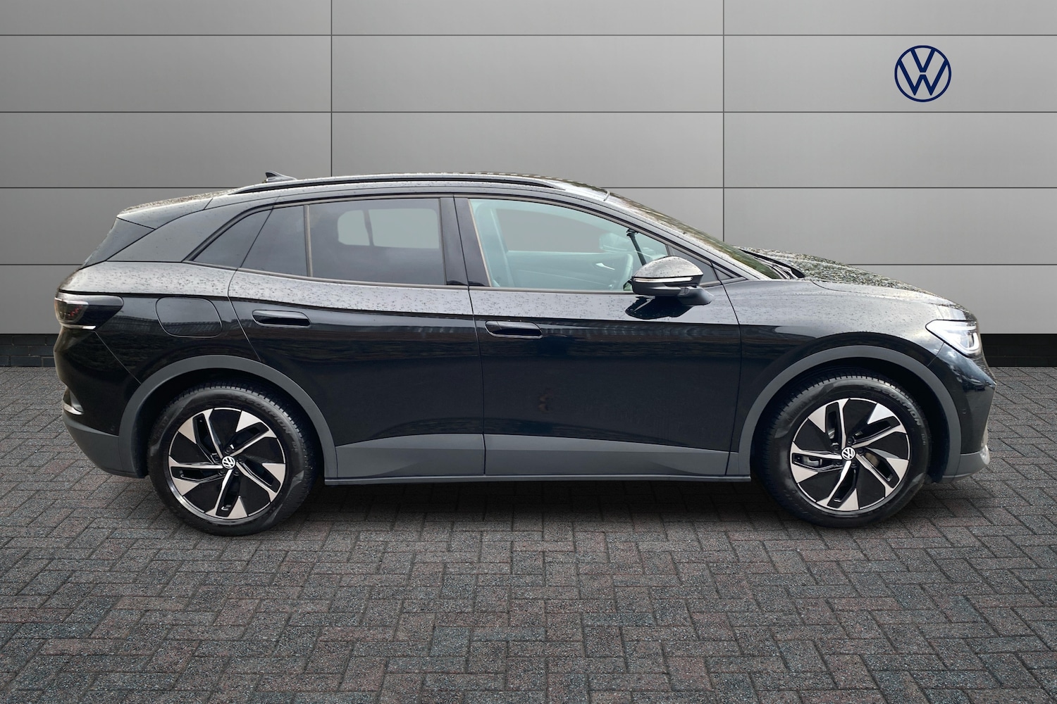 Used Volkswagen ID.4 2025 for sale - 77528638: Photo 4