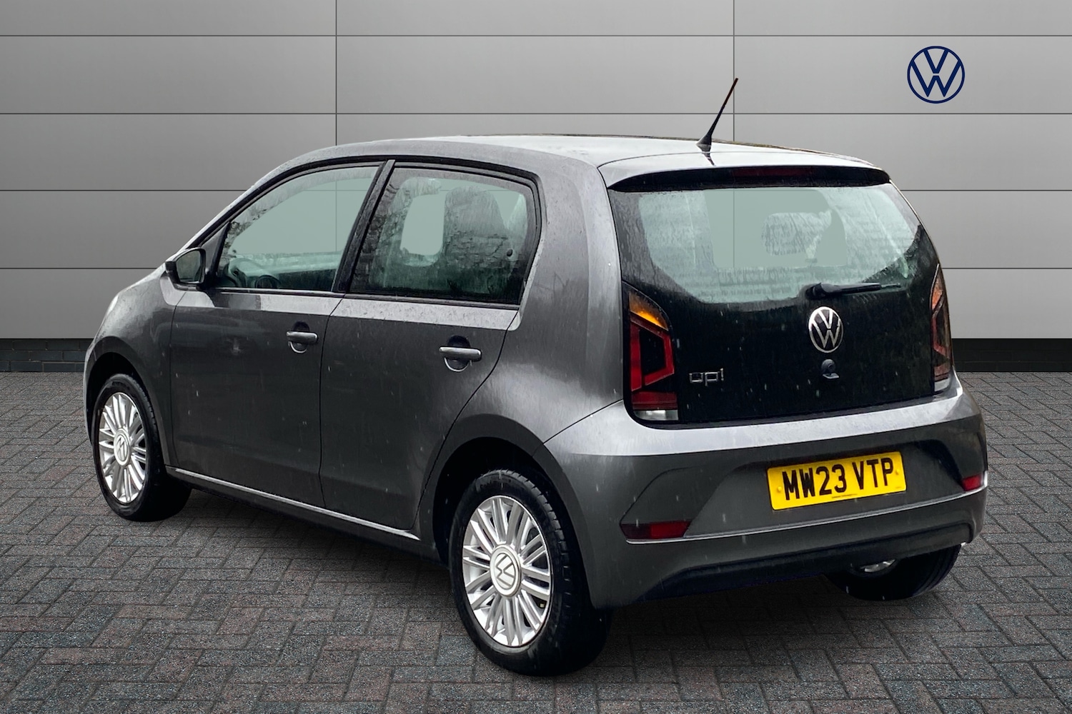 Used Volkswagen up! 2023 for sale - 78206932: Photo 3
