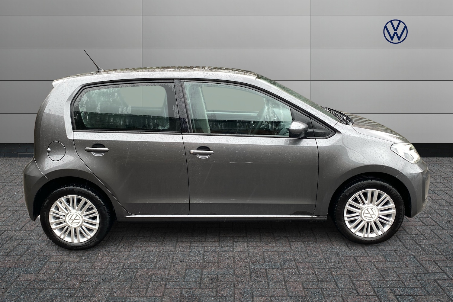 Used Volkswagen up! 2023 for sale - 78206932: Photo 4