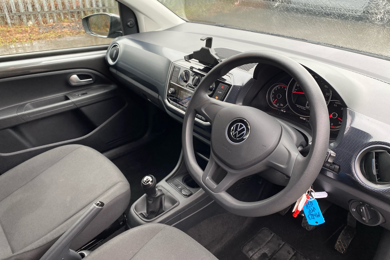 Used Volkswagen up! 2023 for sale - 78206932: Photo 6