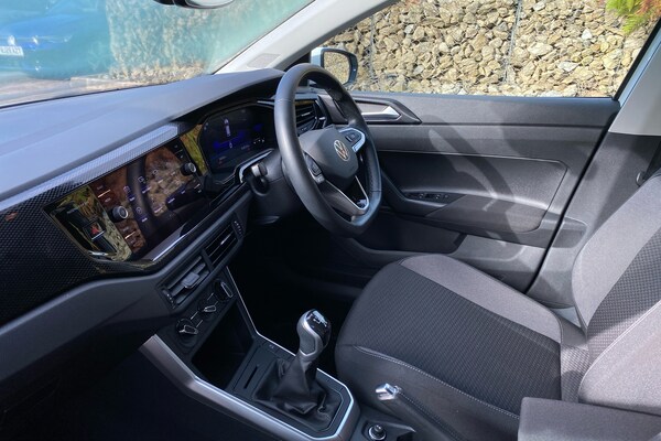 Used Volkswagen Polo 2023 for sale - 76272128: Photo 2