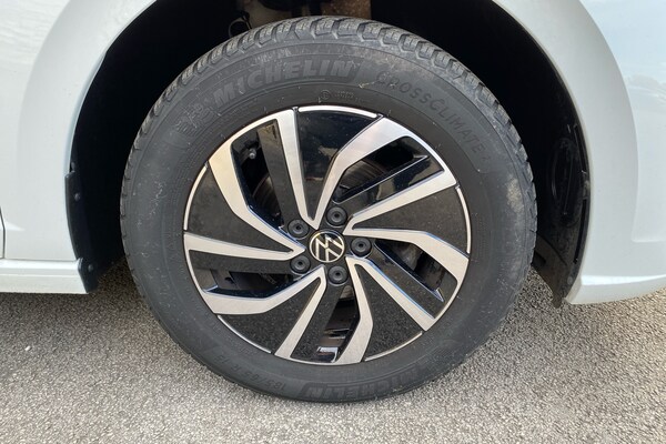 Used Volkswagen Polo 2023 for sale - 76272128: Photo 5