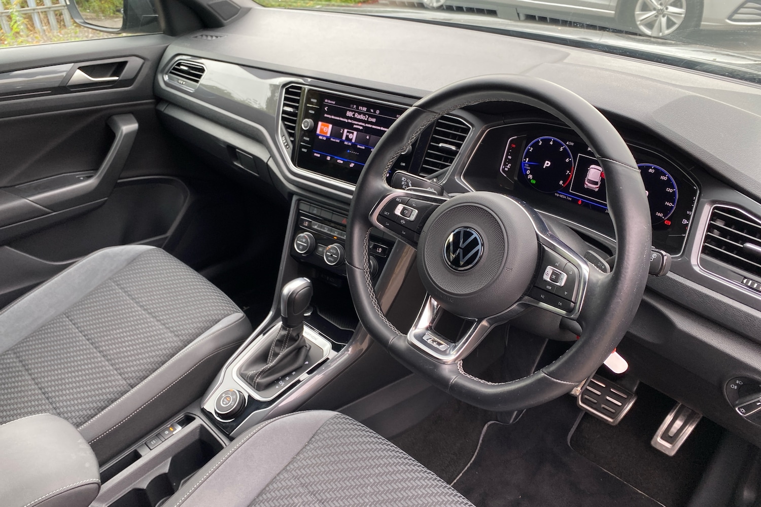 Used Volkswagen T-Roc 2022 for sale - 76675017: Photo 6