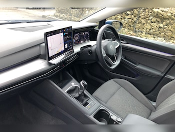 Used Volkswagen Golf 2024 for sale - 78098793: Photo