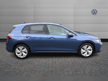 Used Volkswagen Golf 2024 for sale - 78098793: Photo