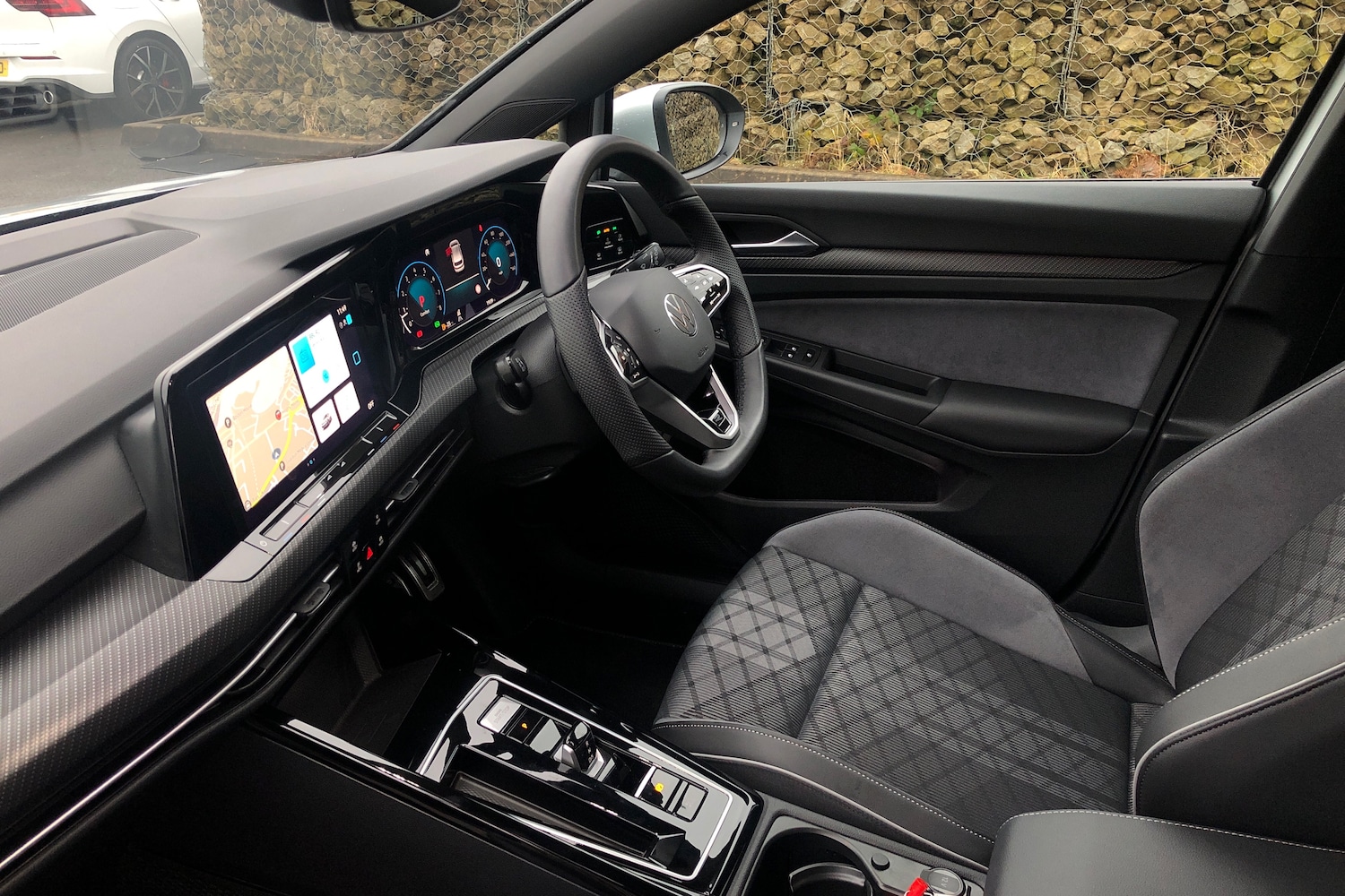 Used Volkswagen Golf 2024 for sale - 78206918: Photo 2