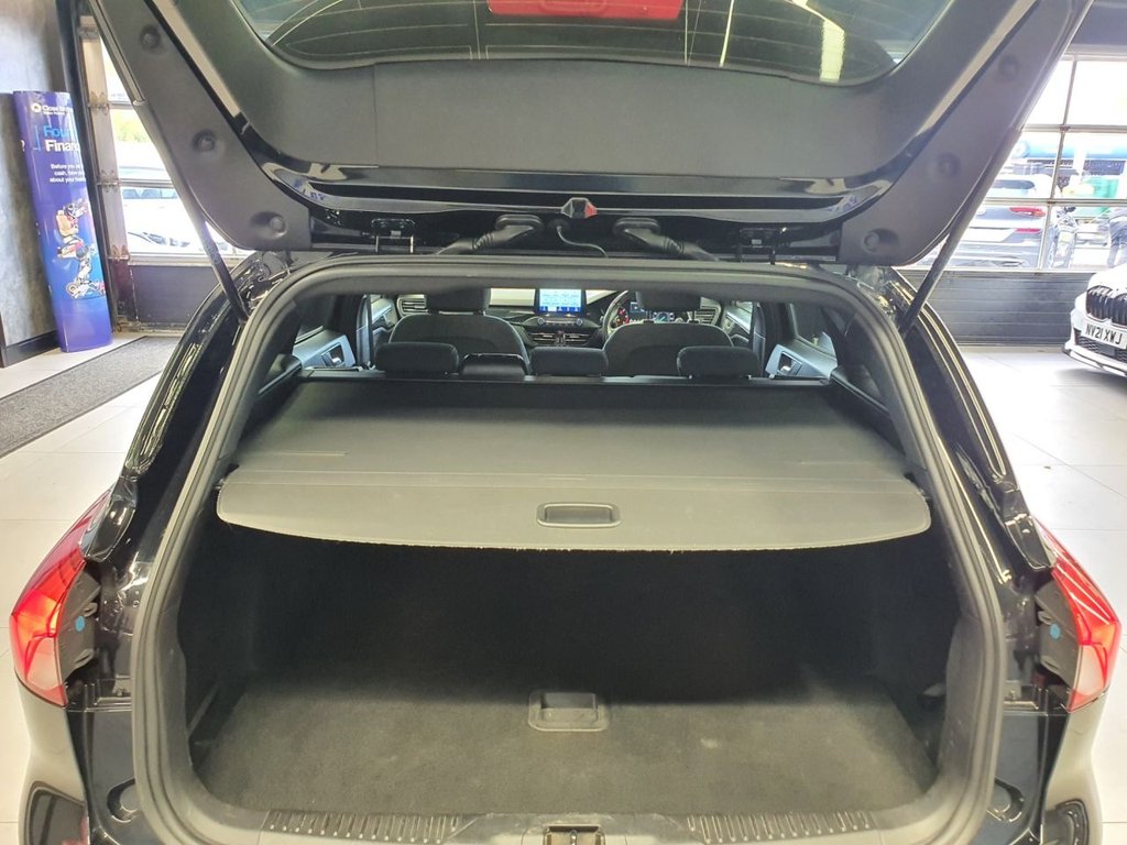 Used Ford Focus 2020 for sale - 76333927: Photo 25