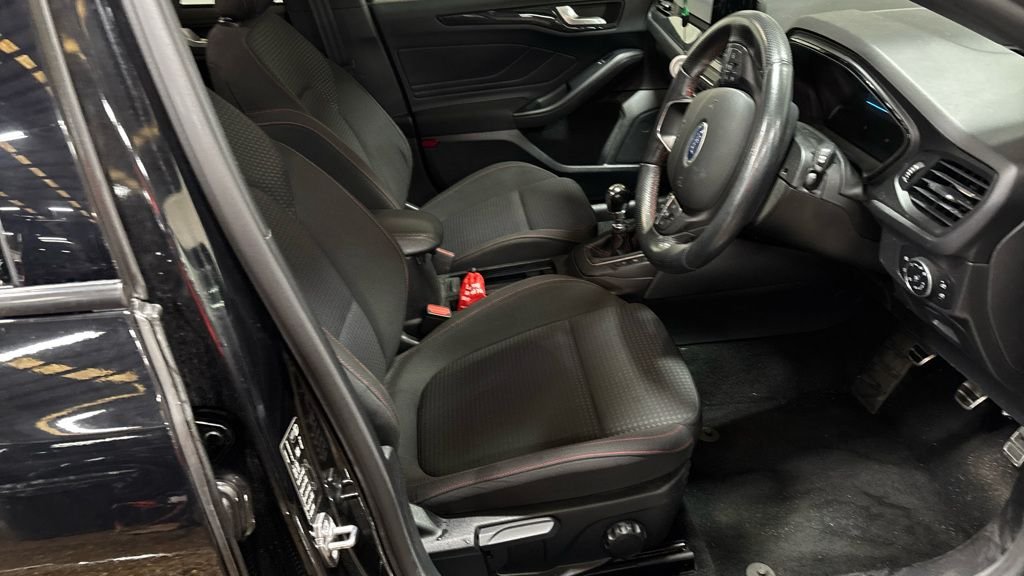 Used Ford Focus 2020 for sale - 76333927: Photo 6