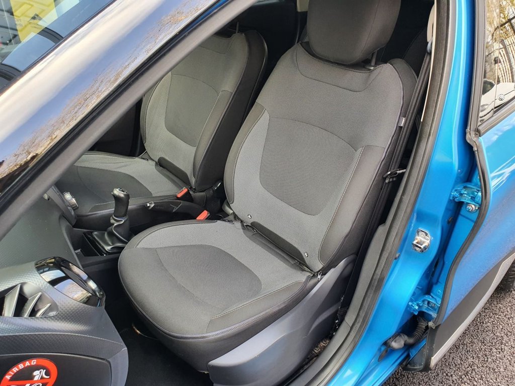 Used Renault Captur 2015 for sale - 77621245: Photo 22