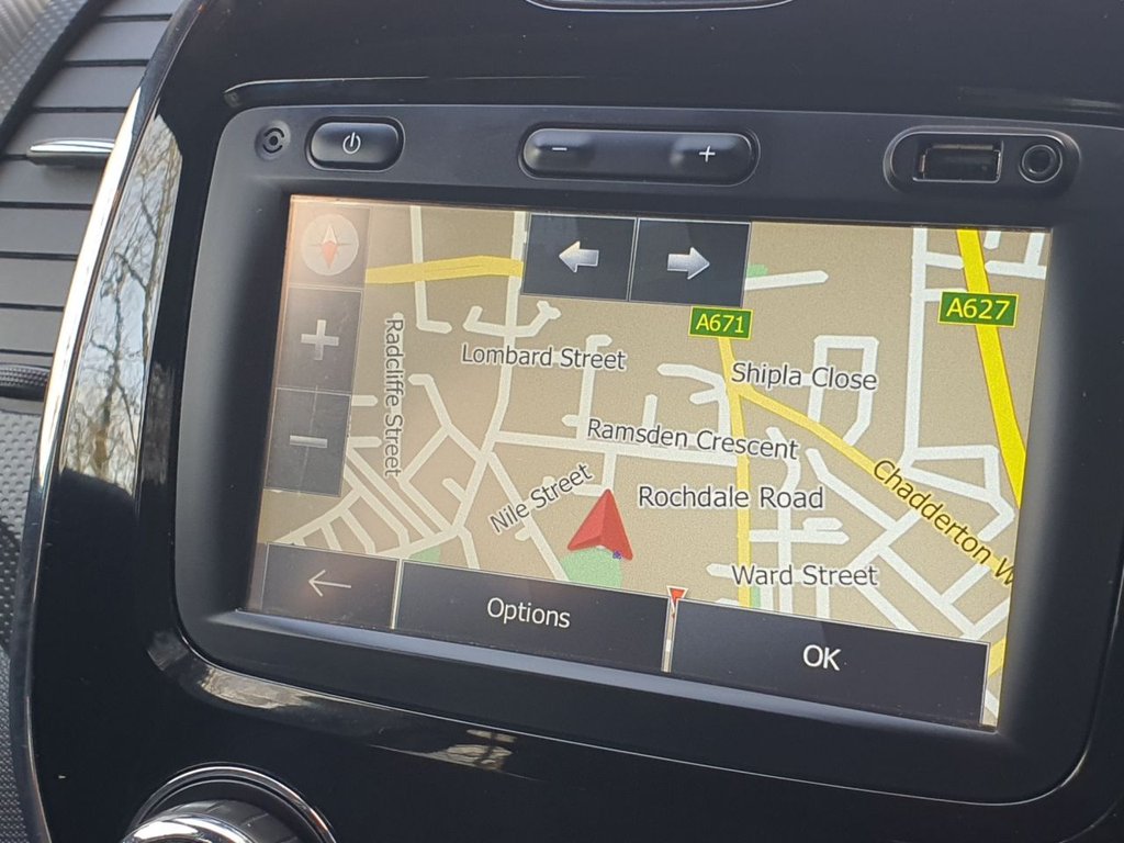 Used Renault Captur 2015 for sale - 77621245: Photo 32