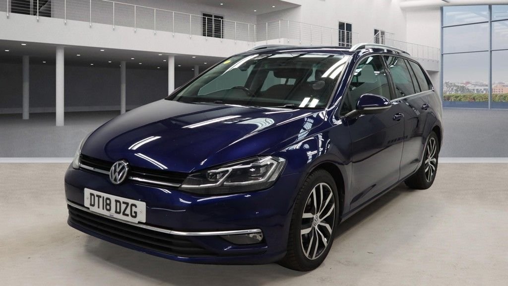 Used Volkswagen Golf 2018 for sale - 76604903: Photo 1