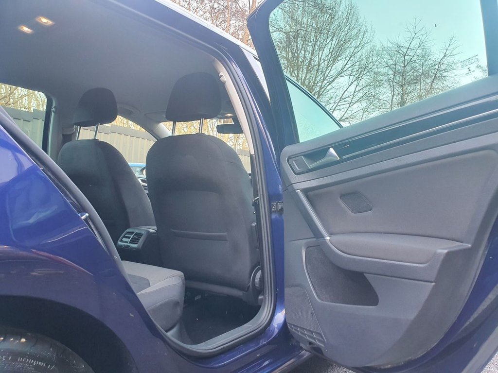 Used Volkswagen Golf 2018 for sale - 76604903: Photo 14