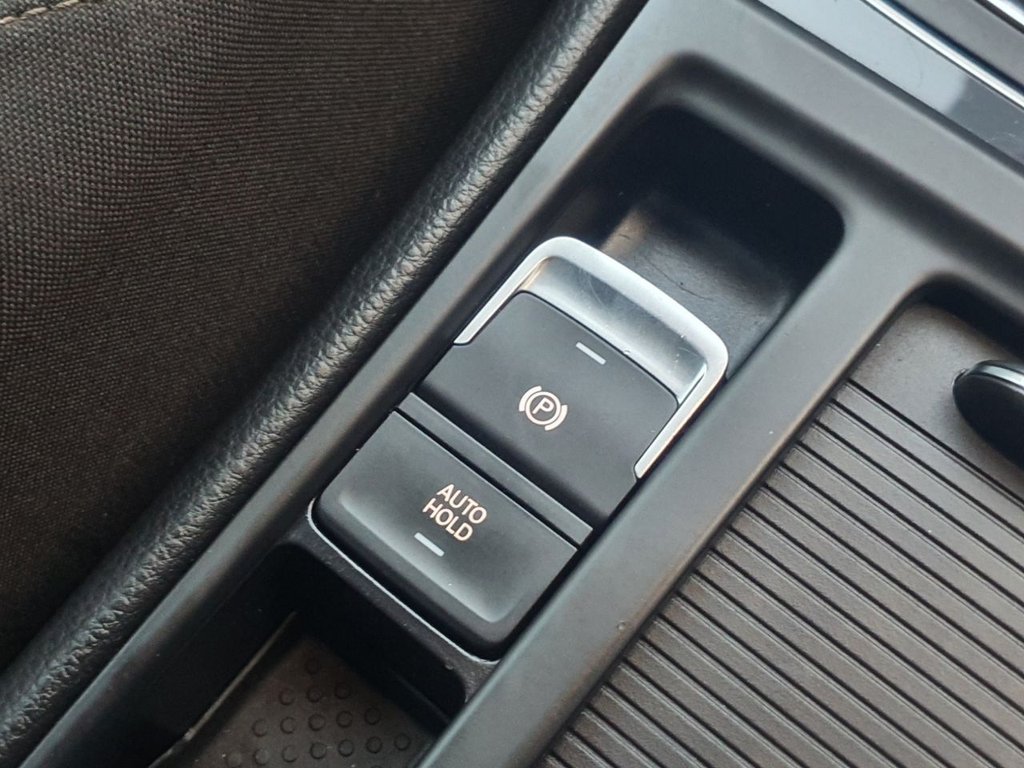 Used Volkswagen Golf 2018 for sale - 76604903: Photo 27