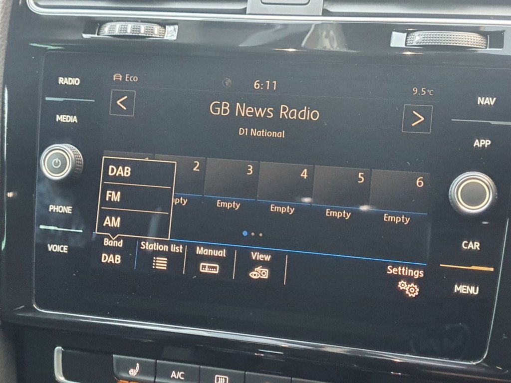 Used Volkswagen Golf 2018 for sale - 76604903: Photo 32