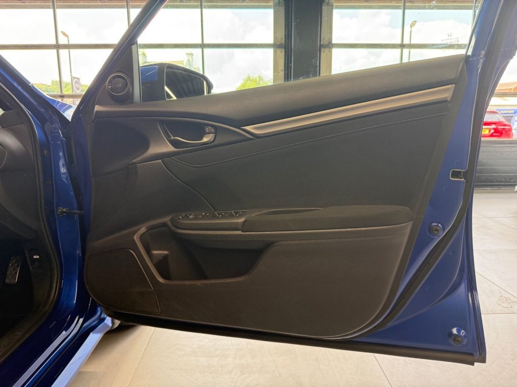 Used Honda Civic 2017 for sale - 77054197: Photo 14