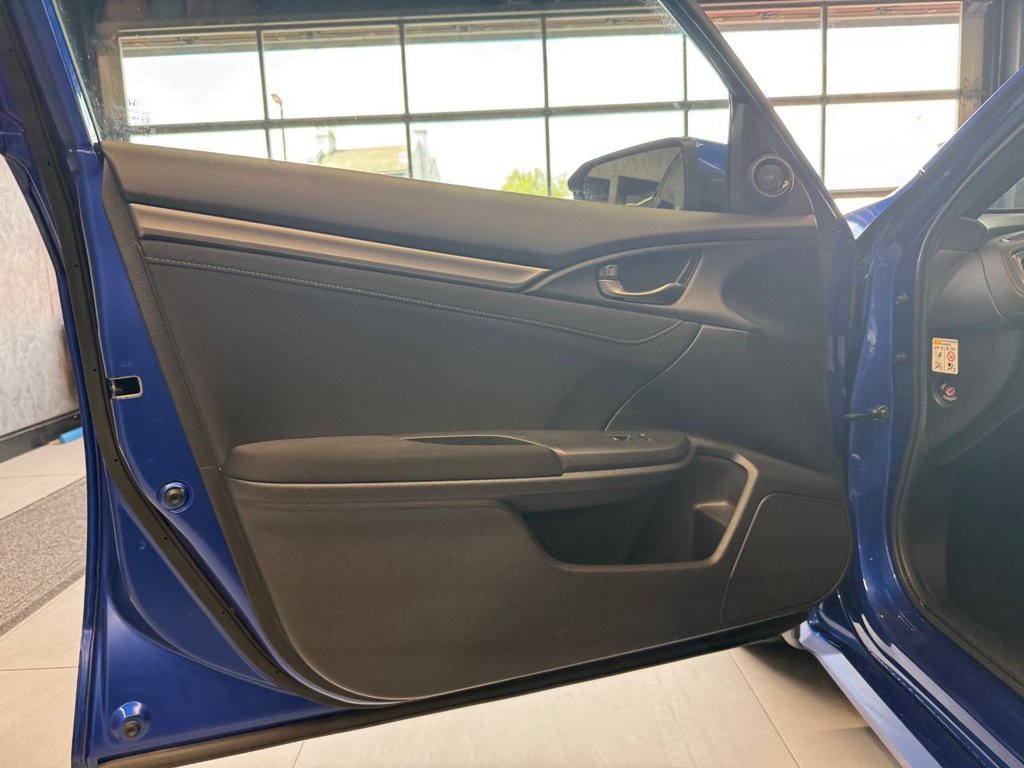 Used Honda Civic 2017 for sale - 77054197: Photo 27