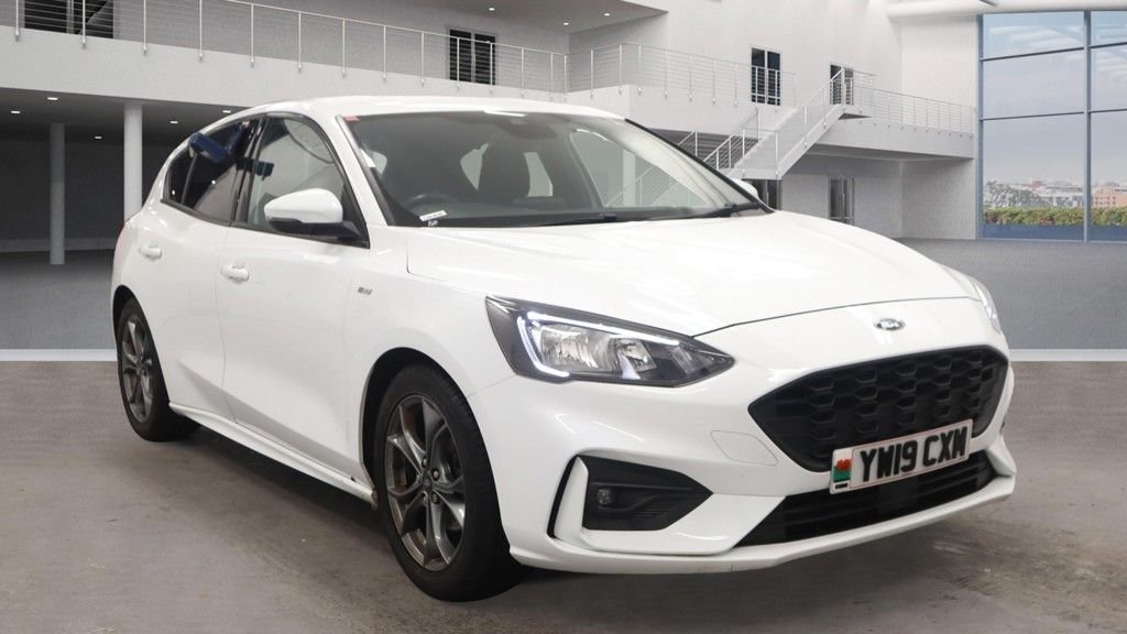 Used Ford Focus 2019 for sale - 76934792: Photo 2